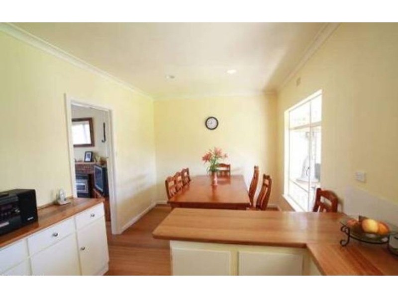 8 Woods Street, Kennington VIC 3550