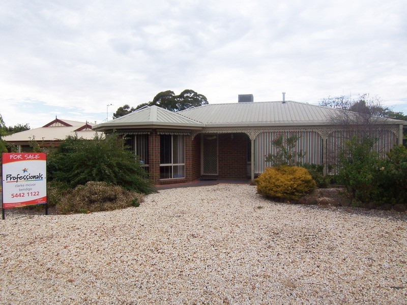 3 McCurrach Place, East Bendigo VIC 3550