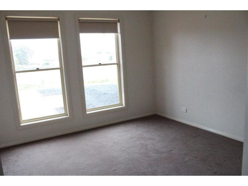 182 Myrtle Road, Epsom VIC 3551