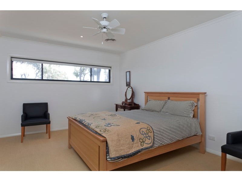 6 Knox Court, Strathdale VIC 3550