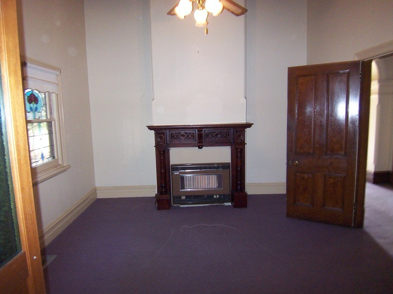 6 Butts Road, Eaglehawk VIC 3556