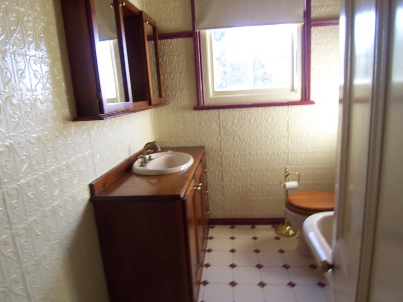 6 Butts Road, Eaglehawk VIC 3556