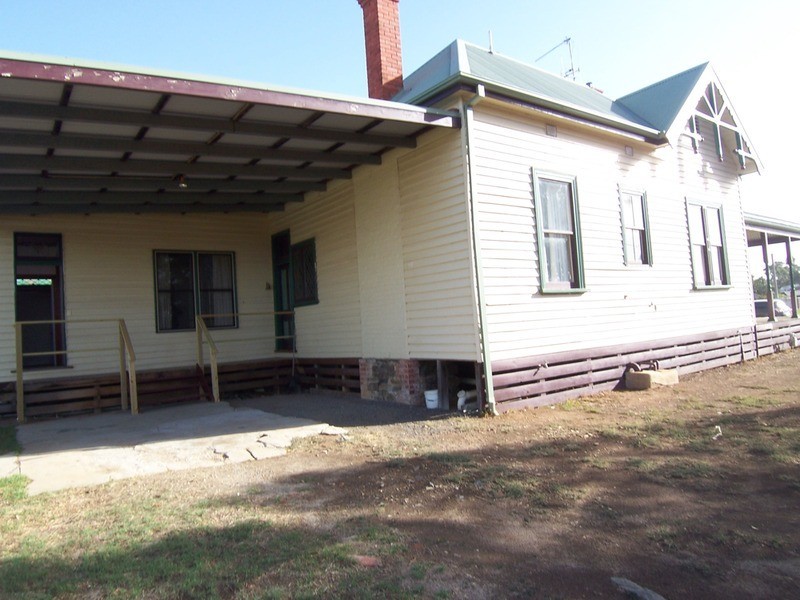 6 Butts Road, Eaglehawk VIC 3556