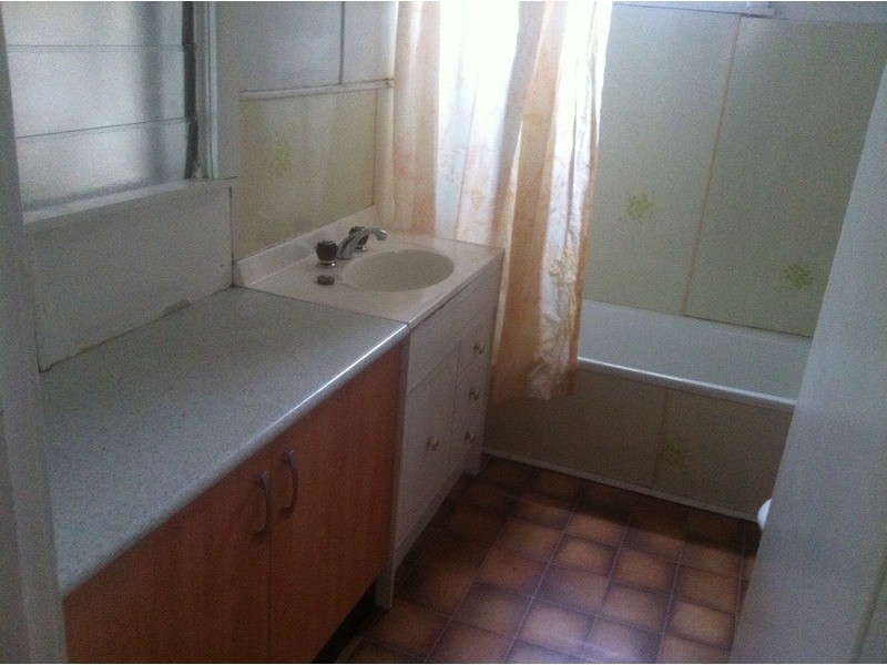 15 Carolin Street, Flora Hill VIC 3550