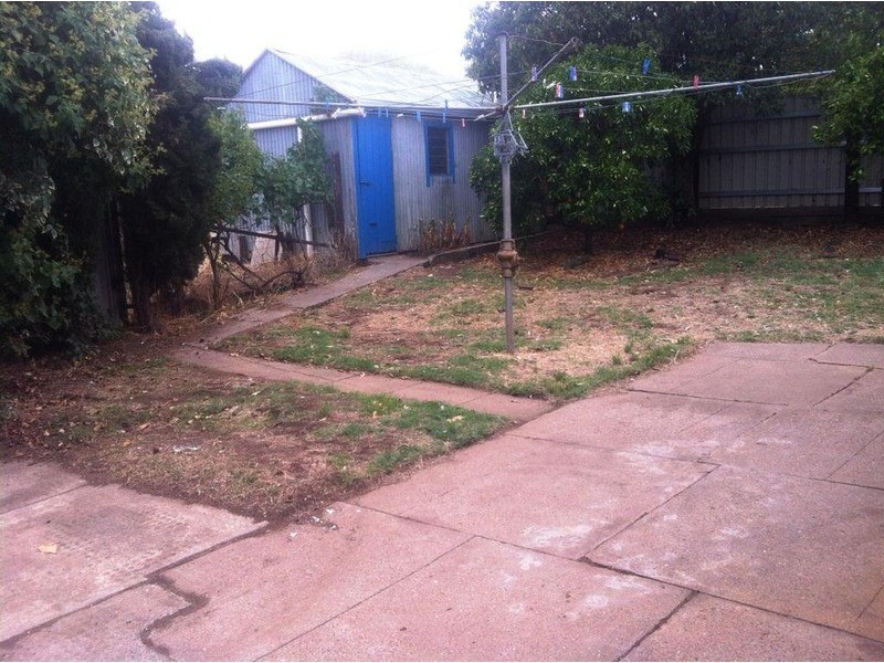 15 Carolin Street, Flora Hill VIC 3550