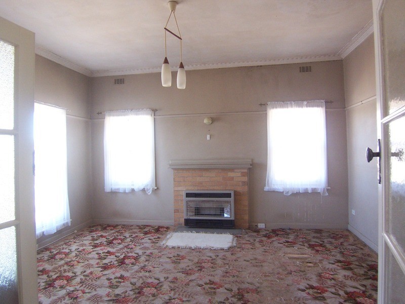 57 Russell Street, Quarry Hill VIC 3550