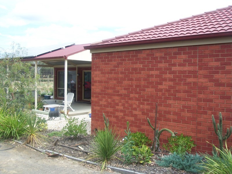 66 Racecourse Road, Epsom VIC 3551