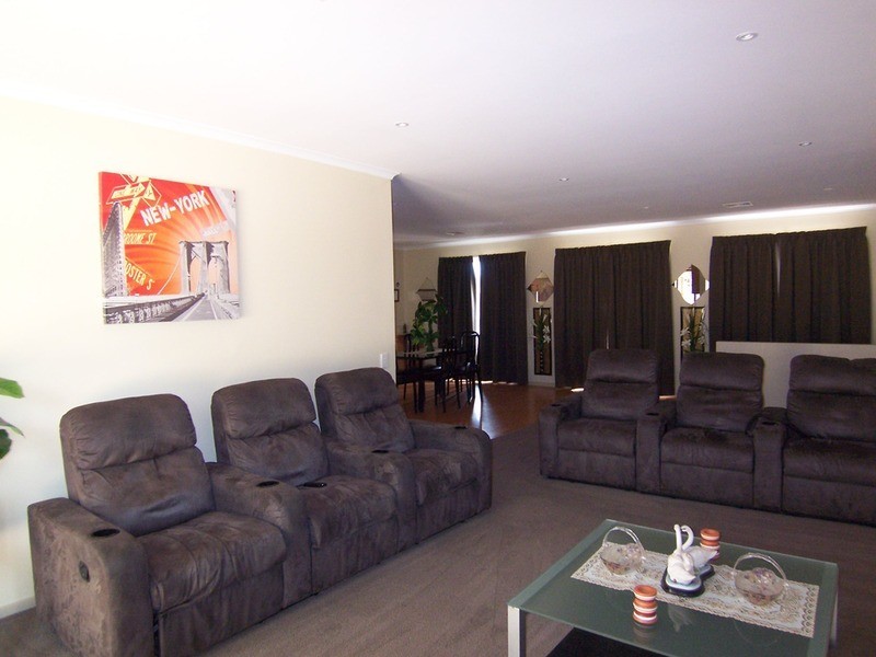 123 Osborne Street, Flora Hill VIC 3550