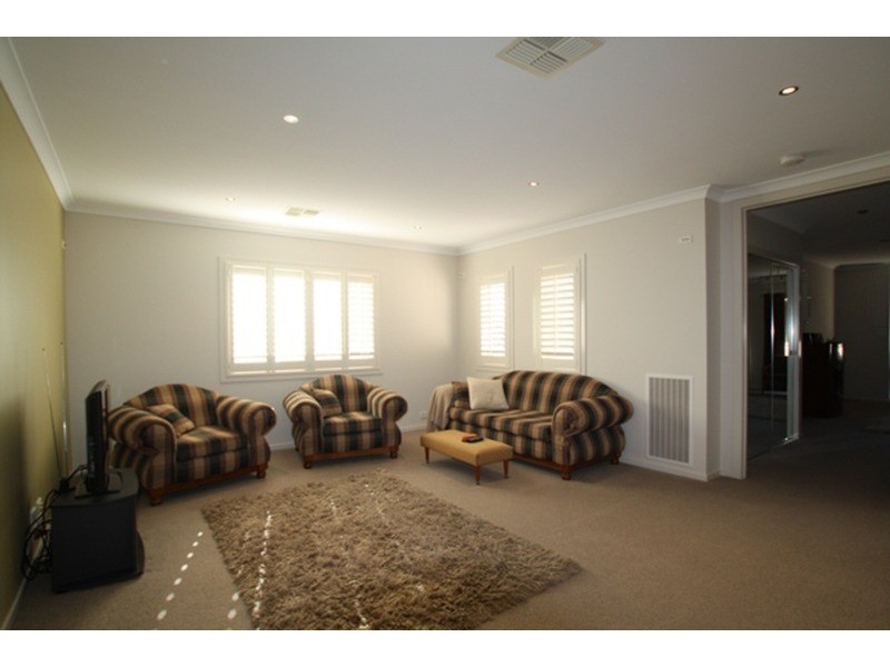 12 Arlington Court, Maiden Gully VIC 3551
