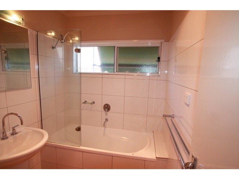 8 Woods Street, Kennington VIC 3550