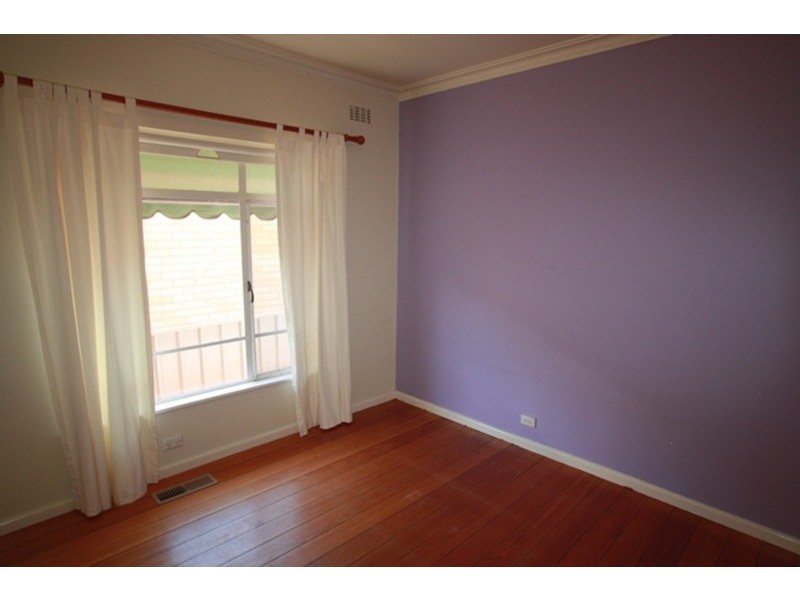 8 Woods Street, Kennington VIC 3550