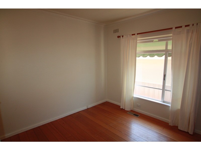 8 Woods Street, Kennington VIC 3550