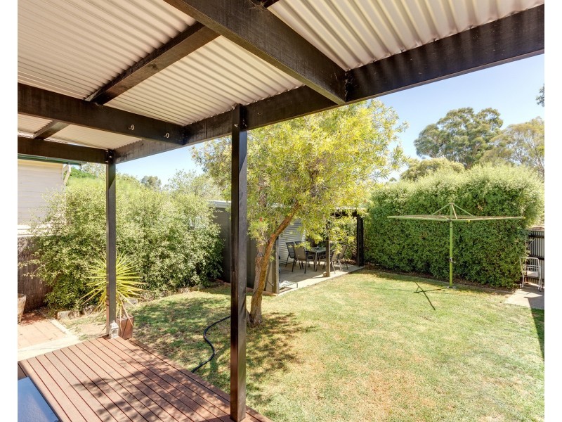 7 Royal Avenue, Kennington VIC 3550
