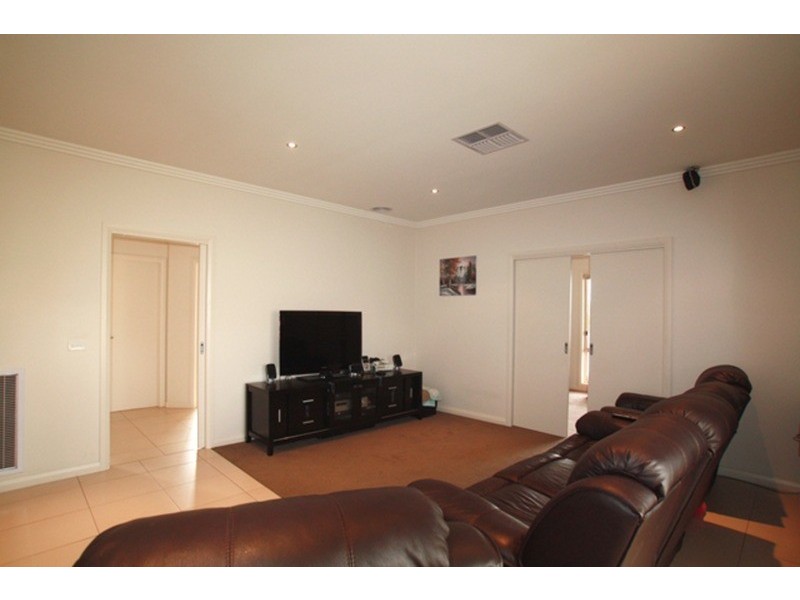 18 Arthurs Crescent, Strathfieldsaye VIC 3551