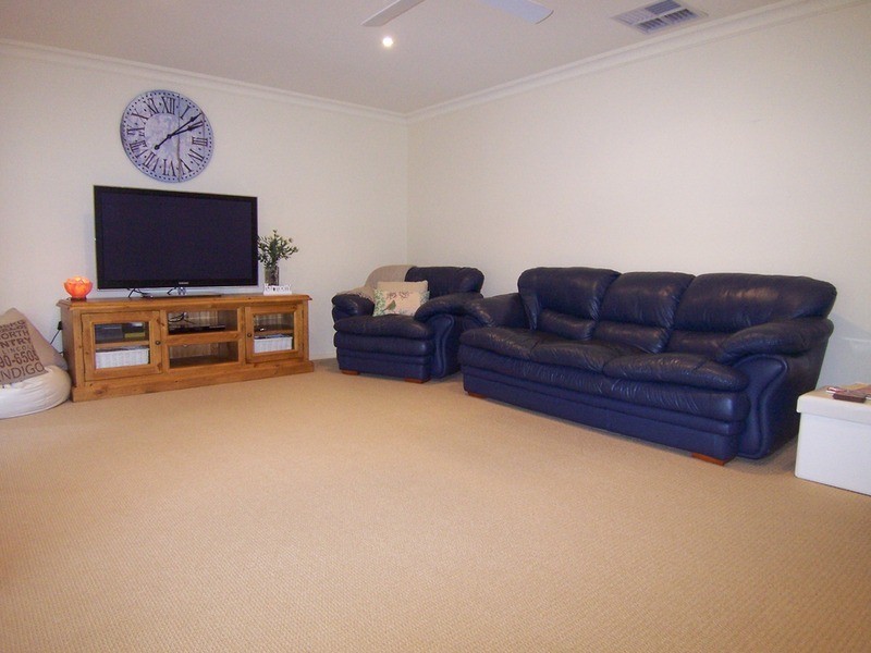 14 Forest Heights Drive, Kangaroo Flat VIC 3555