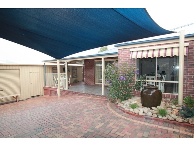 14 Forest Heights Drive, Kangaroo Flat VIC 3555