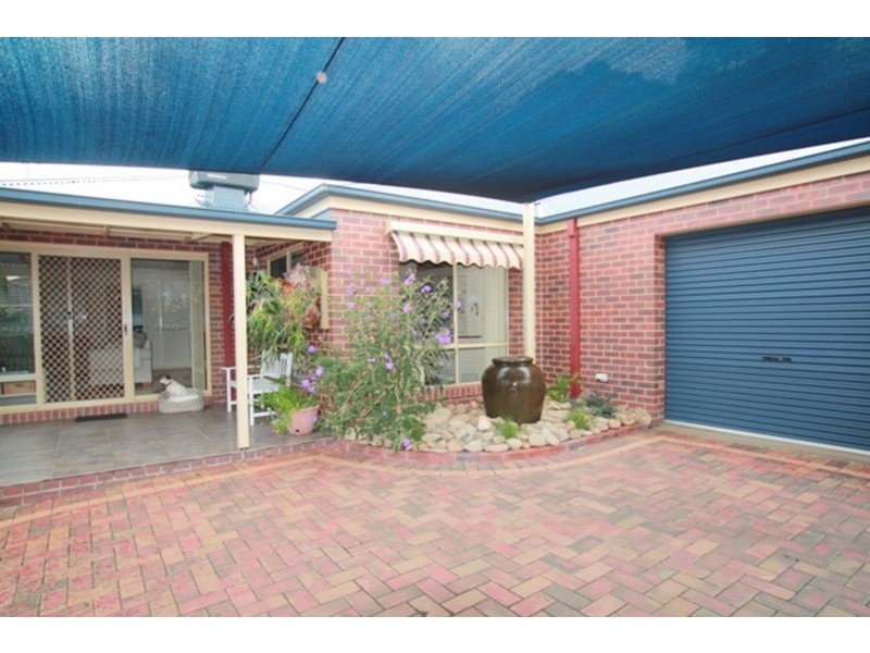 14 Forest Heights Drive, Kangaroo Flat VIC 3555