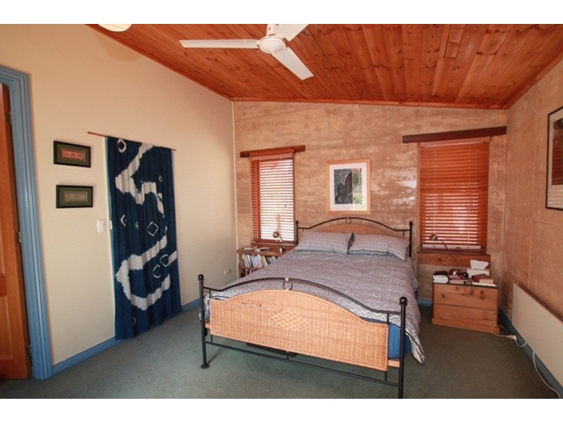 165 Neilborough Road, Eaglehawk VIC 3556