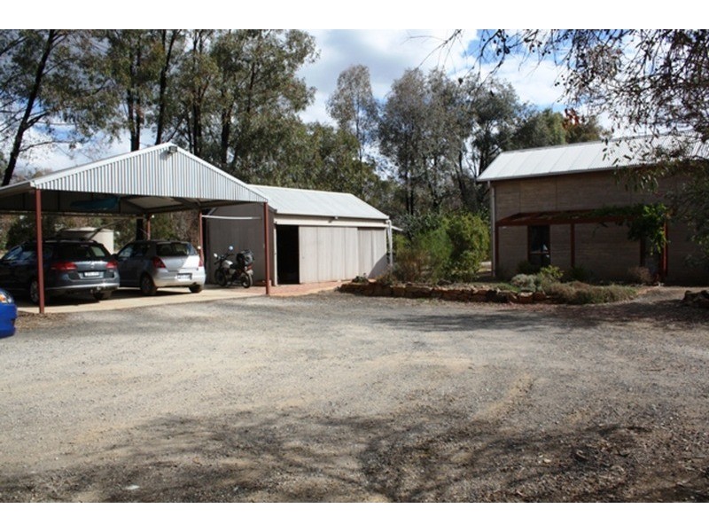 165 Neilborough Road, Eaglehawk VIC 3556