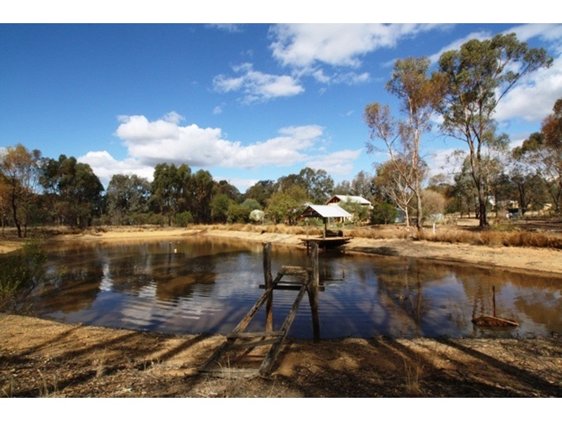 165 Neilborough Road, Eaglehawk VIC 3556
