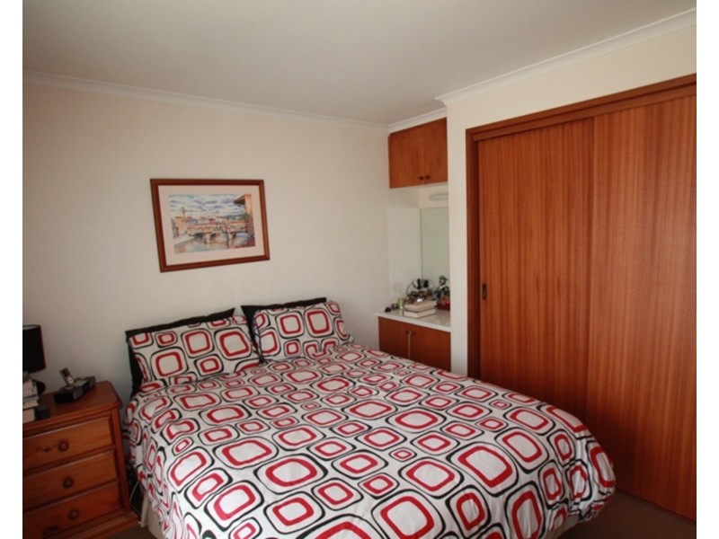 1/7 Carola Court, Kennington VIC 3550