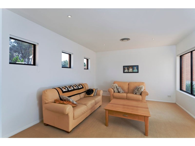 6 Knox Court, Strathdale VIC 3550