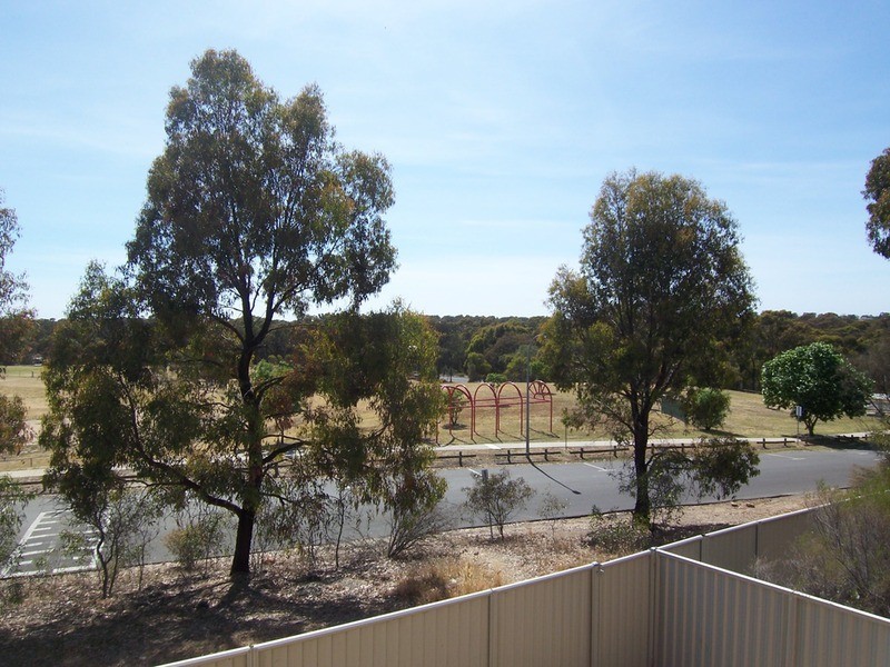 6 Knox Court, Strathdale VIC 3550