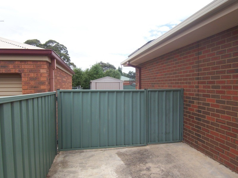 3 McCurrach Place, East Bendigo VIC 3550