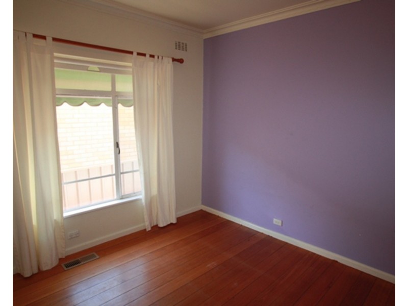 8 Woods Street, Kennington VIC 3550