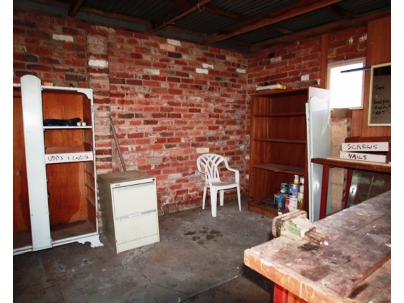 8 Woods Street, Kennington VIC 3550