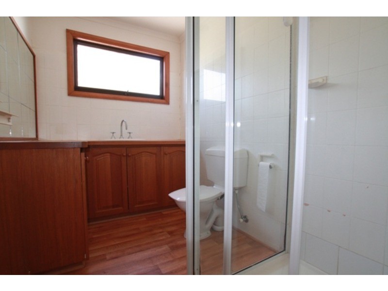 2B Honeysuckle Street, Eaglehawk VIC 3556