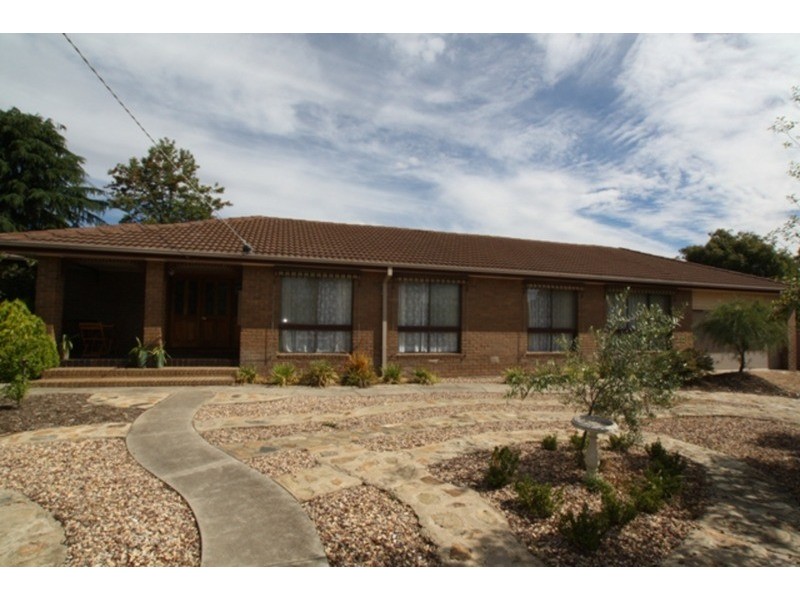 4 Alma Court, Kangaroo Flat VIC 3555