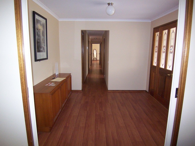 4 Alma Court, Kangaroo Flat VIC 3555