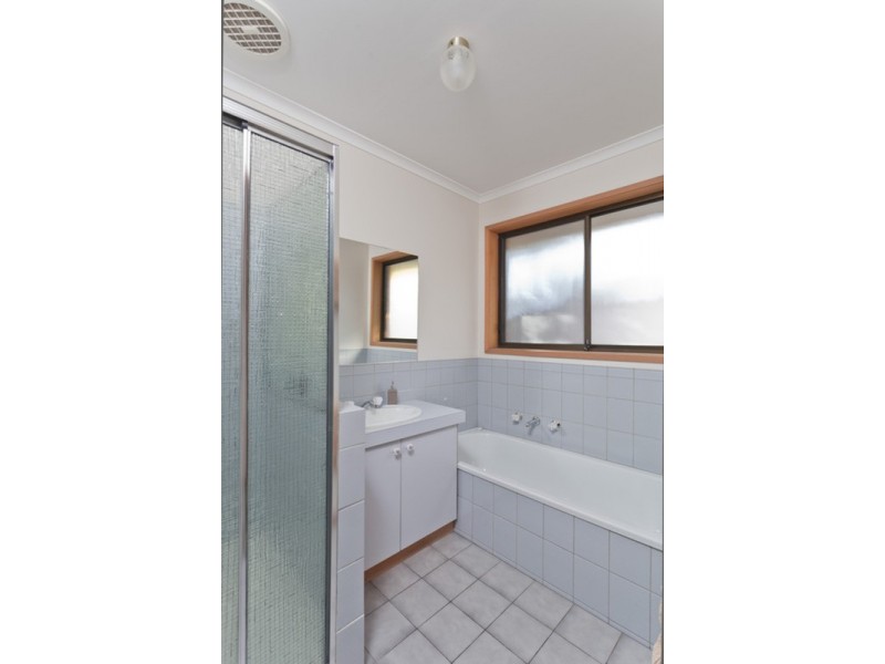 1/3 Minto  Street, Quarry Hill VIC 3550