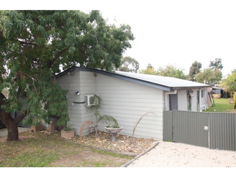 1a Smalley  Street, California Gully VIC 3556