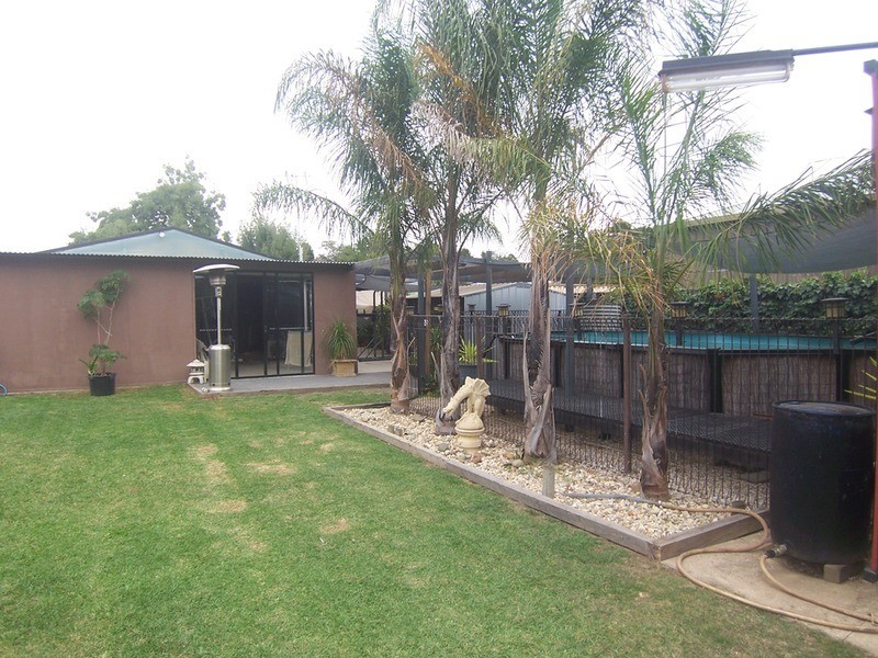 1a Smalley  Street, California Gully VIC 3556