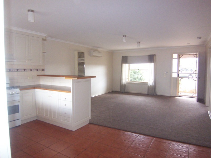 3 Lois Court, Golden Square VIC 3555