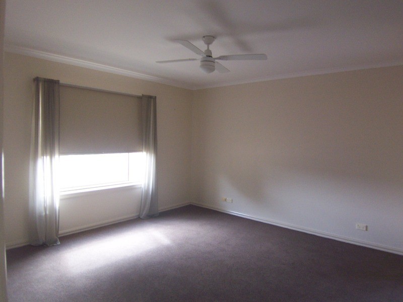 3 Lois Court, Golden Square VIC 3555