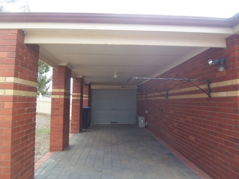 3 Lois Court, Golden Square VIC 3555