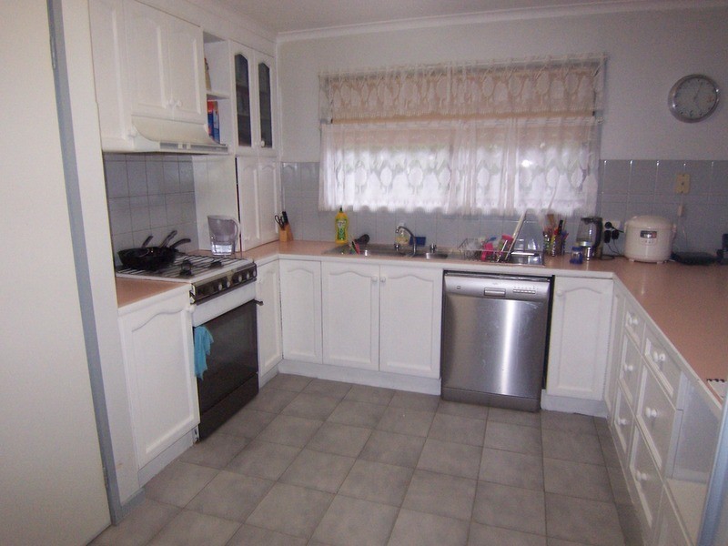 4 Sherman  Crescent, Spring Gully VIC 3550