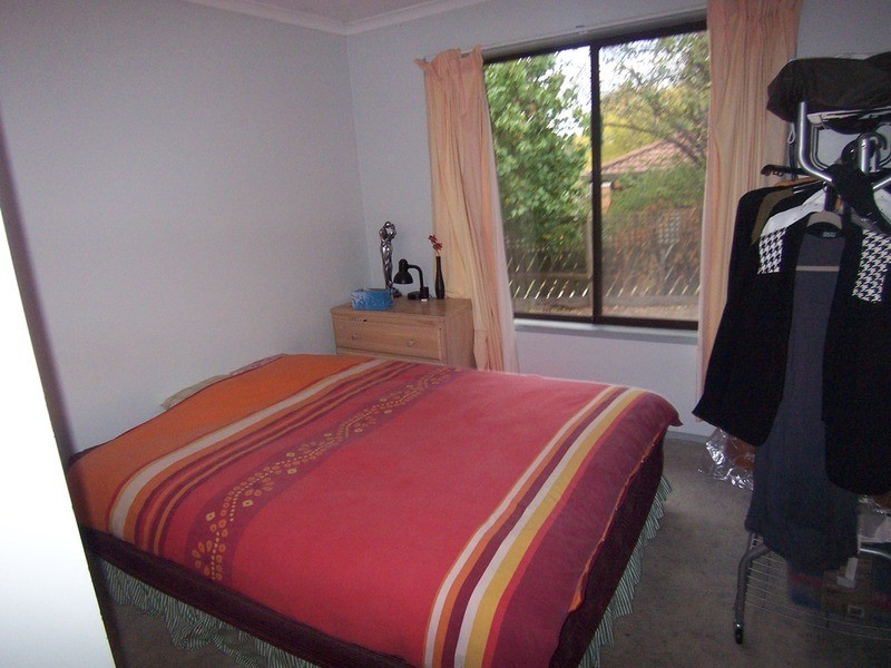 4 Sherman  Crescent, Spring Gully VIC 3550