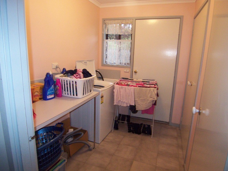 4 Sherman  Crescent, Spring Gully VIC 3550