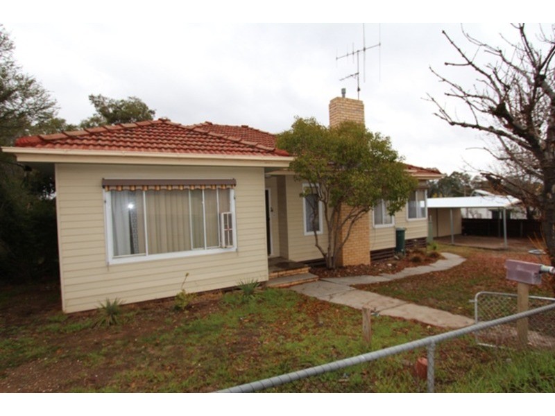 20 Lansell Street, Kangaroo Flat VIC 3555