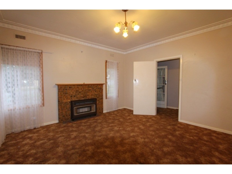 20 Lansell Street, Kangaroo Flat VIC 3555