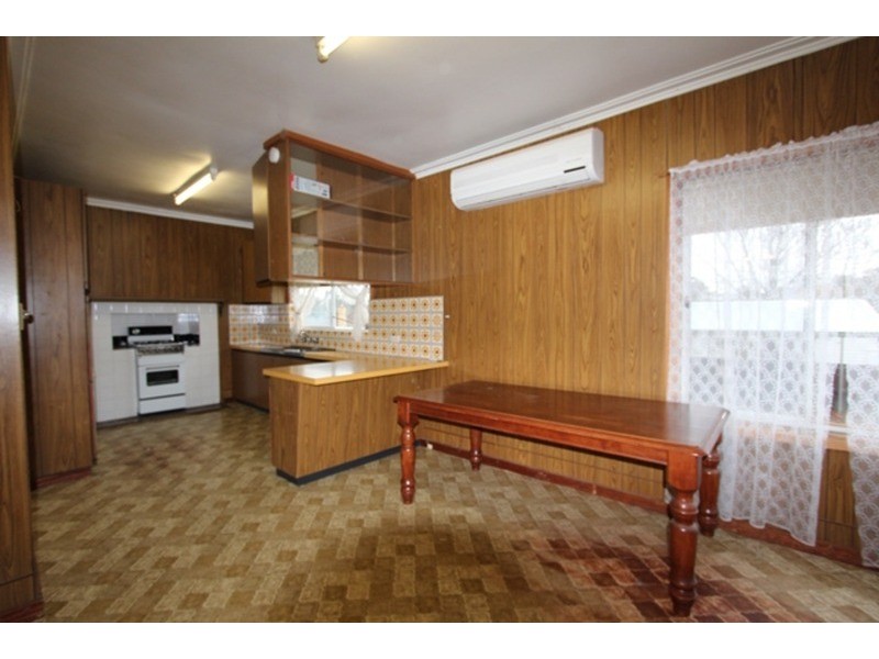 20 Lansell Street, Kangaroo Flat VIC 3555
