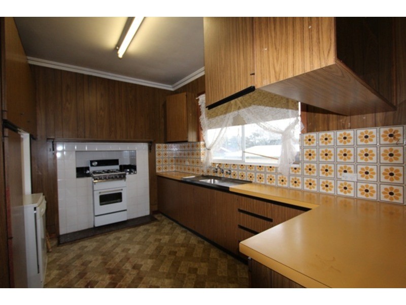 20 Lansell Street, Kangaroo Flat VIC 3555