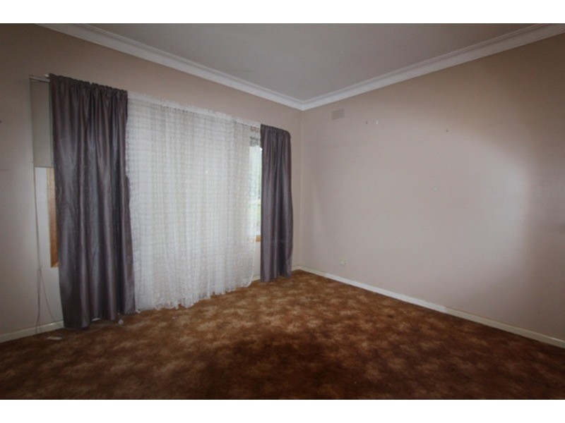 20 Lansell Street, Kangaroo Flat VIC 3555