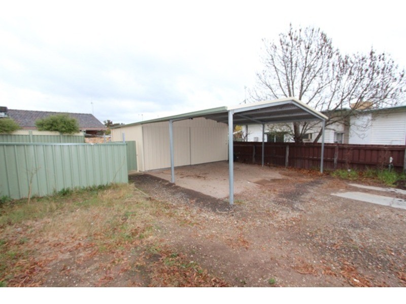 20 Lansell Street, Kangaroo Flat VIC 3555