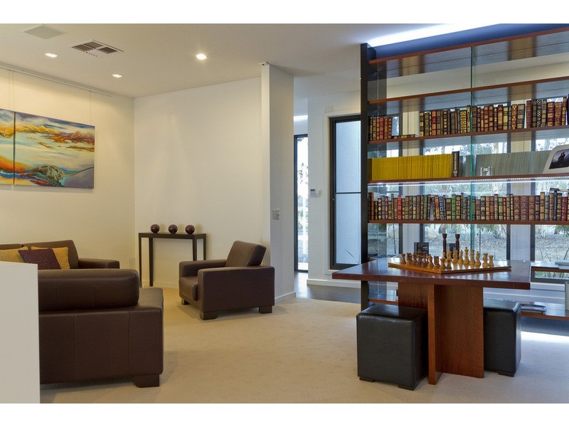 5 Leslie Place, Junortoun VIC 3551