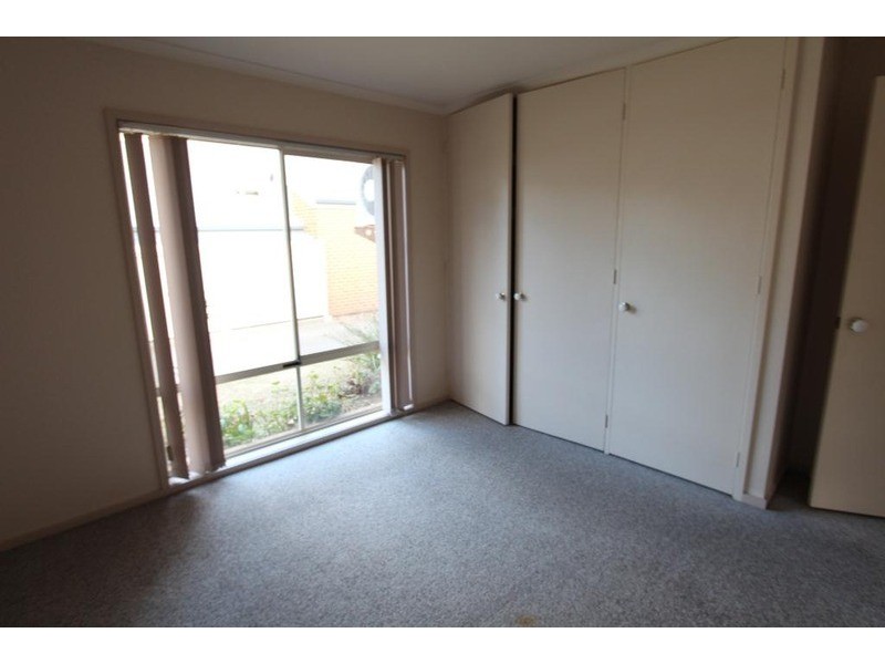 1/3 Stanley Avenue, Spring Gully VIC 3550